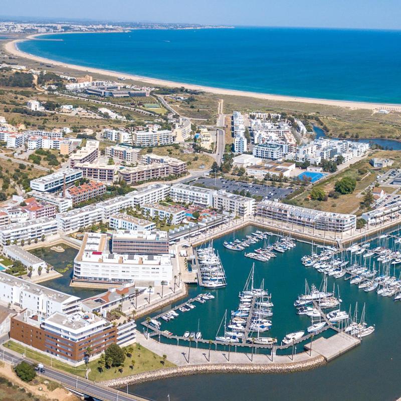 Angies Marina Apartment, Includes 2 Free Passes For The Marina Pool Apartamento Lagos